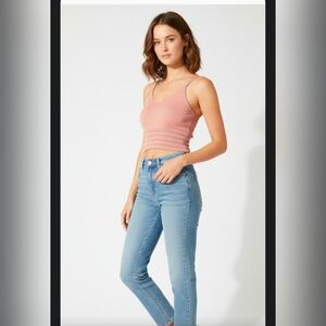 Pink semi cropped tank Small